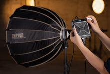 Load image into Gallery viewer, ZHIYUN MOLUS G200 Bi-Colour 200W COB  Video Light - Zhiyun Australia