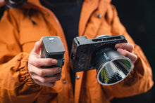 Load image into Gallery viewer, ZHIYUN MOLUS X100: Pocket COB Light - Zhiyun Australia