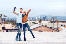 Load image into Gallery viewer, Zhiyun Smooth 4 Smartphone Gimbal - Black - Zhiyun Australia